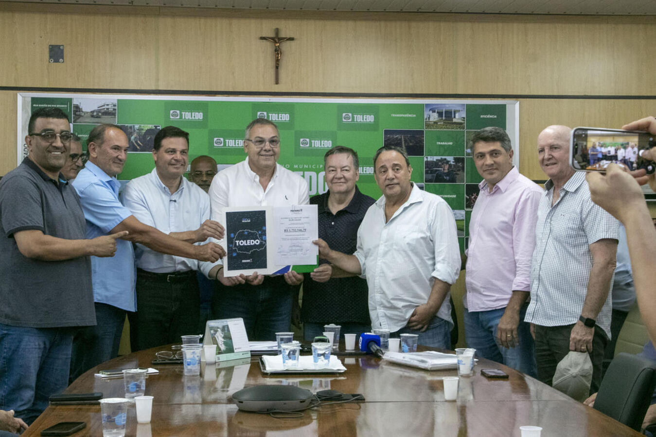 Toledo recebe anúncio de novos investimentos e avanço na duplicação da PR-317