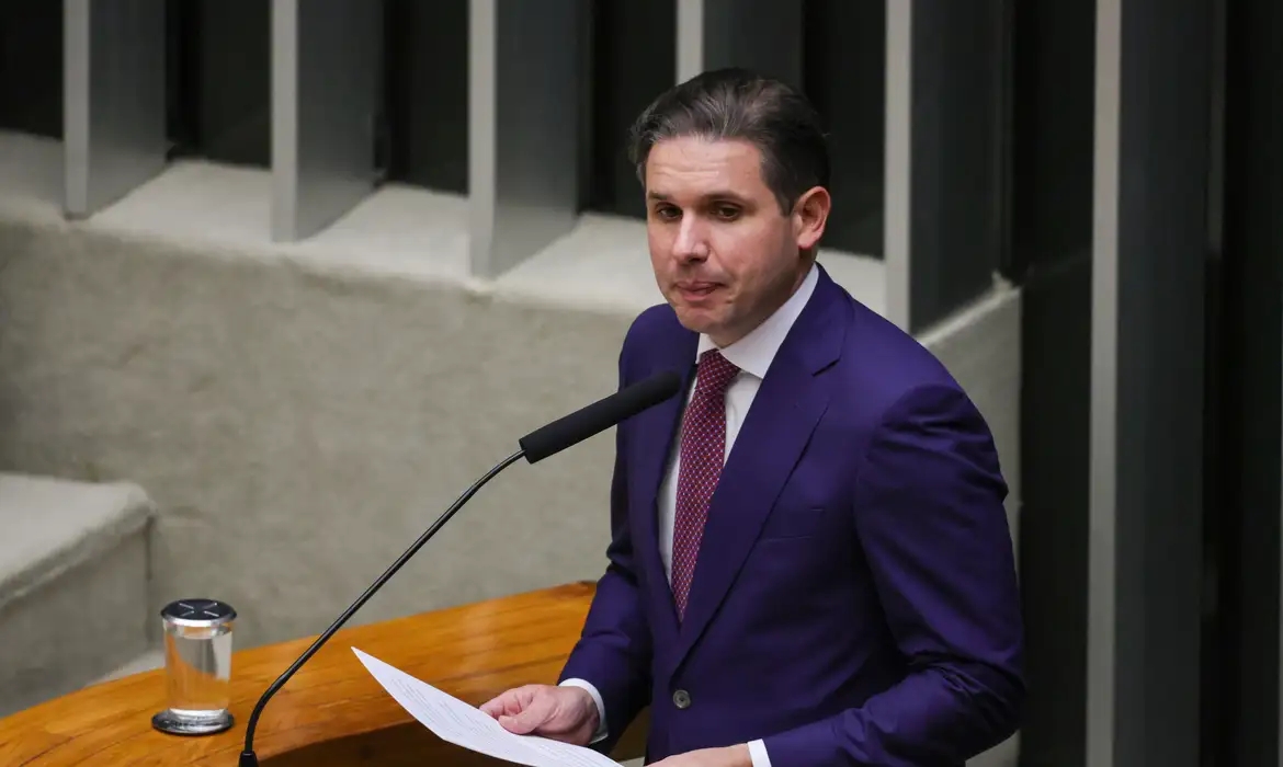 CPI do Master vai entrar em “fila” de solicitações, diz Hugo Motta